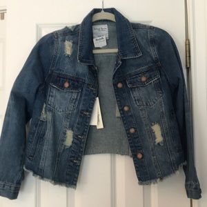 Cropped, distressed denim jacket!!
